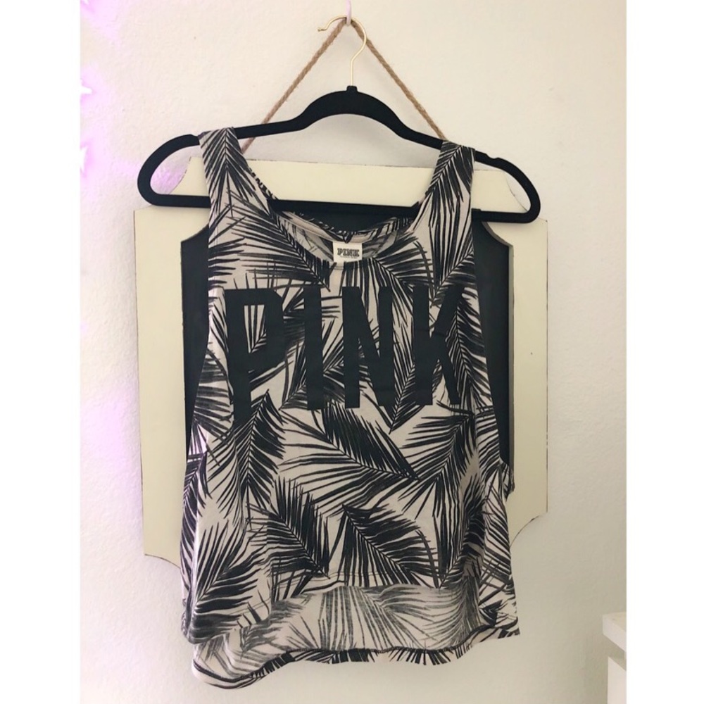 PINK VS tropical tank